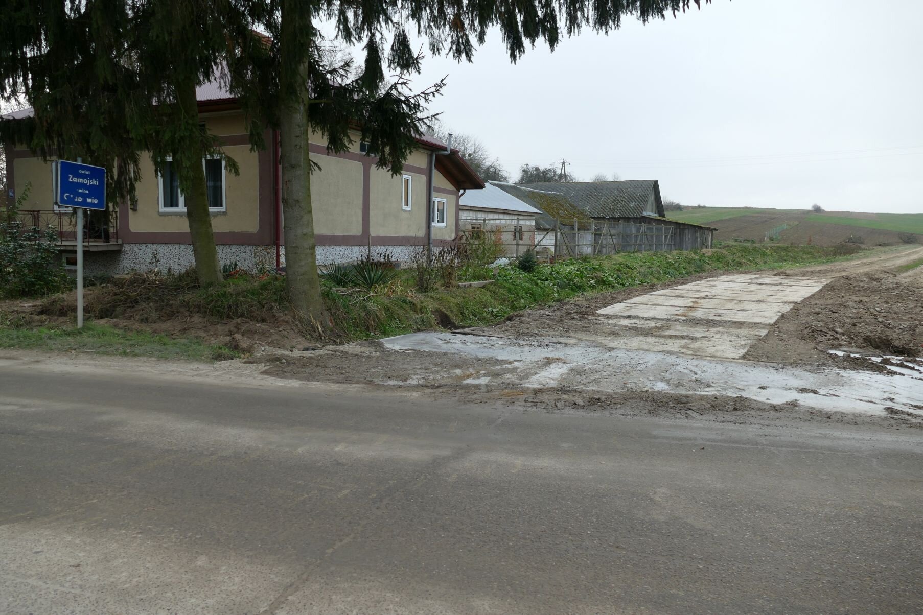UTWARDZENIE MIEJSCA DLA CIEŻKICH POJAZDÓW