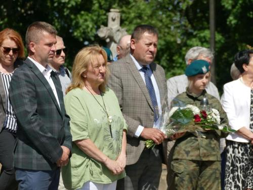 P1740739